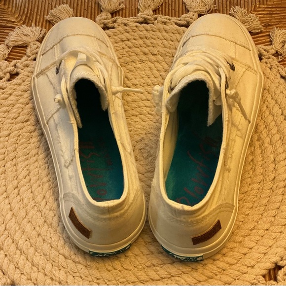 Blowfish white Canvas Sneakers with Teal Sole - Picture 3 of 10